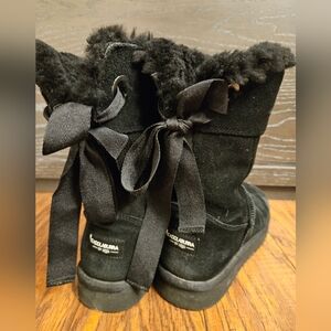 Koolaburra by UGG Black Boots with Bows